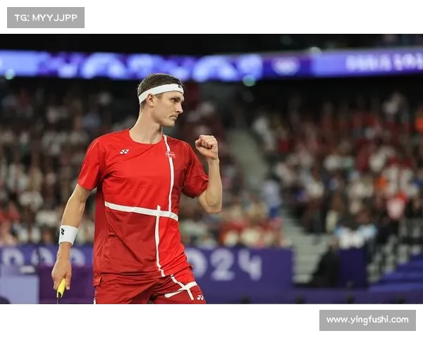 安赛龙凭借反手斜线扣杀精彩表现夺得中国羽毛球大师赛冠军